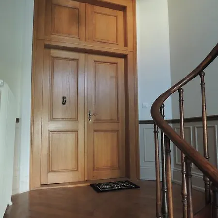 Le Grand Charpentier דירה *